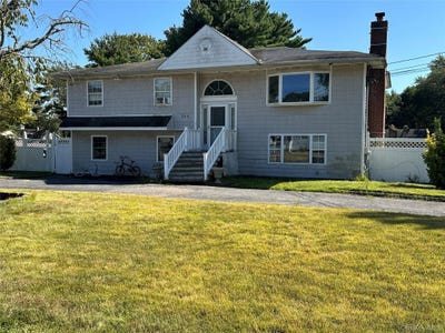 /international/us/264-atlantic-street-central-islip-ny-110108782518/