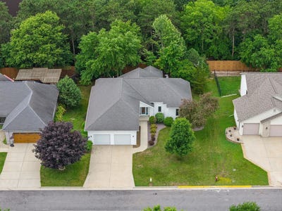 /international/us/809-hanksfield-place-prairie-du-sac-wi-110109084811/