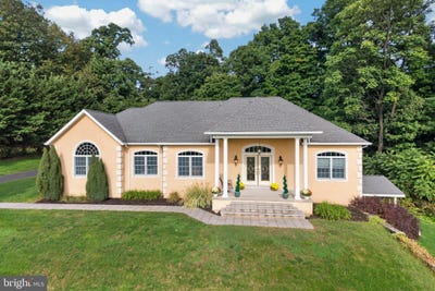 /international/us/26-kristine-avenue-boyertown-pa-110120606456/