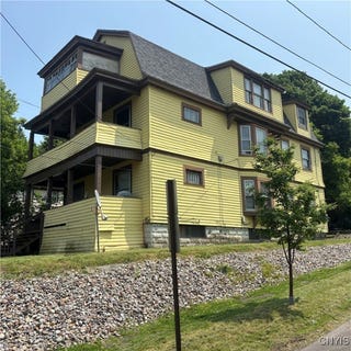 /international/us/429-grant-avenue-syracuse-ny-110100342465/