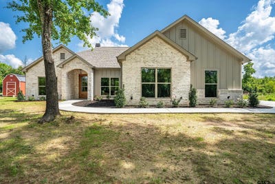 /international/us/12563-county-road-346-winona-tx-110108614308/