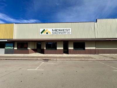 /international/us/19-central-avenue-s-elbow-lake-mn-110103341740/