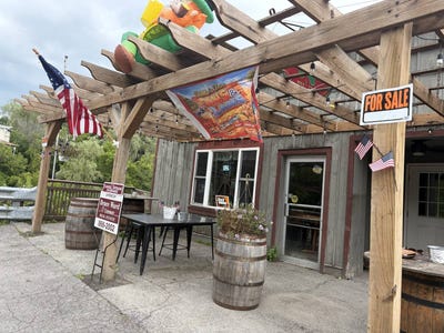 /international/us/25-bridge-st-middleville-ny-110109852848/