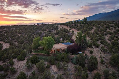 /international/us/37-gallina-canyon-road-valdez-nm-110101028636/?lang=zh-tw
