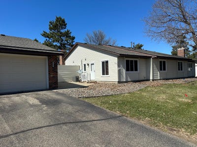 /international/us/9208-indian-boulevard-s-cottage-grove-mn-110109980192/