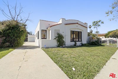 /international/us/805-s-crane-ave-compton-ca-110106467972/