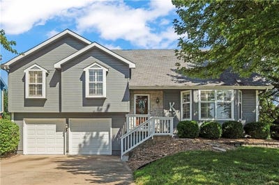 /international/us/1002-n-parker-terrace-olathe-ks-110101308296/