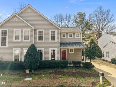 /international/us/2008-silky-dogwood-trail-apex-nc-110106307673/