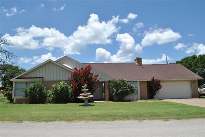 /international/us/102-harrison-avenue-gustine-tx-110100426367/