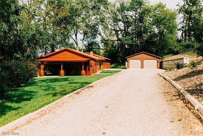 /international/us/5000-state-route-515-sugarcreek-oh-110108129736/