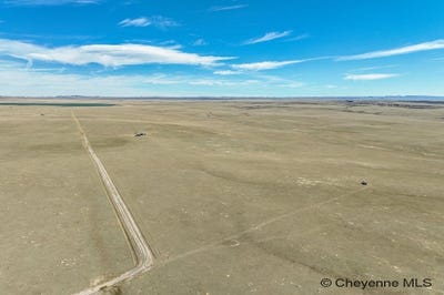 /international/us/poplar-drive-rock-river-wy-110103231161/