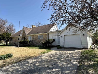 /international/us/203-w-jefferson-street-lake-city-ia-110107312264/