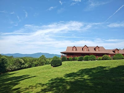 /international/us/156-pine-view-lane-copperhill-tn-110100464275/?lang=zh-cn