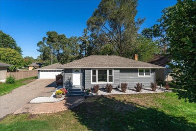 /international/us/5108-51st-avenue-n-crystal-mn-110120123351/