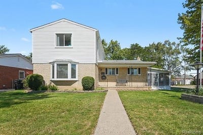 /international/us/14504-michigan-boulevard-allen-park-mi-110110197499/