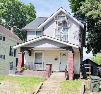 /international/us/521-columbus-avenue-nw-canton-oh-110108232658/