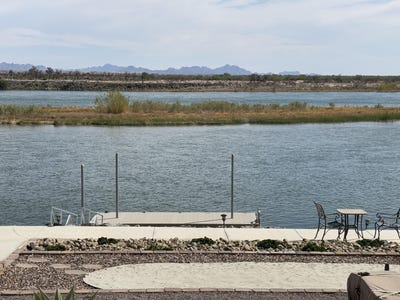 /international/us/2674-colorado-river-road-blythe-ca-110098670032/