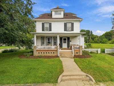 /international/us/1702-e-5th-street-sterling-il-110120014307/