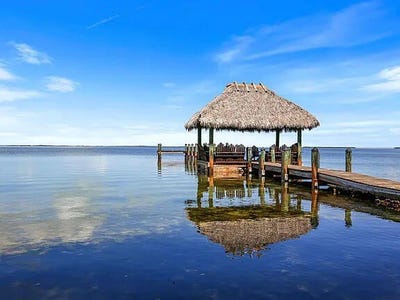 /international/us/202-sanctuary-drive-key-largo-fl-110103573748/