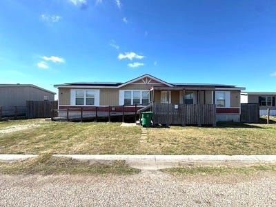 /international/us/121-tropical-breeze-lane-aransas-pass-tx-110105796968/