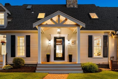 /international/us/14-second-street-harwich-ma-110102151280/