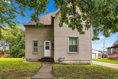 /international/us/1949-mulberry-street-waterloo-ia-110120088638/