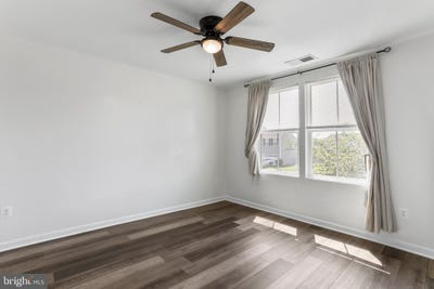/international/us/161-oxford-way-martinsburg-wv-110101473141/