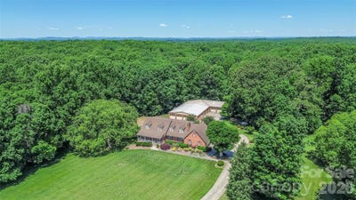 /international/us/229-dunlap-gate-road-statesville-nc-110108391774/
