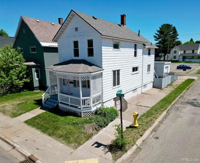 /international/us/200-n-third-street-ishpeming-mi-110108440650/