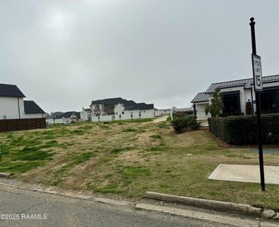 /international/us/505-shore-drive-youngsville-la-110098760948/