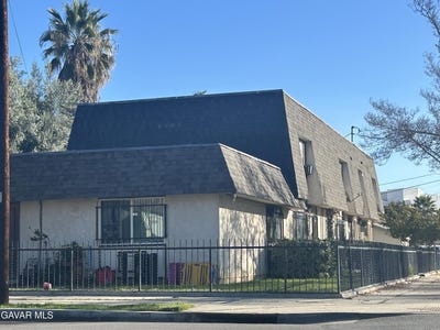 /international/us/246-e-21st-street-san-bernadino-ca-110104333548/