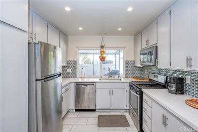 /international/us/26333-long-oak-drive-newhall-ca-110108080410/