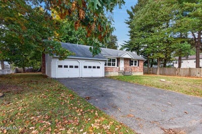 /international/us/1-kenmore-avenue-schenectady-ny-110120483120/