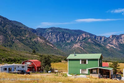/international/us/26101-24-highway-141-whitewater-co-110096397633/