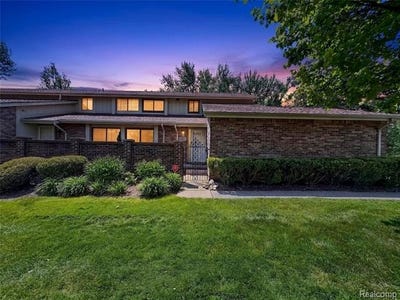 /international/us/2853-trailwood-drive-rochester-hills-mi-110108223876/