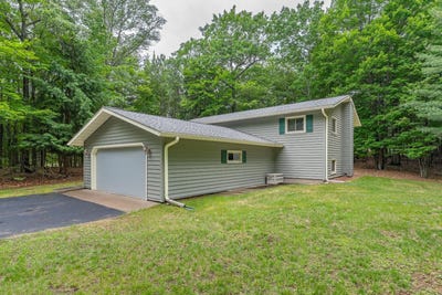 /international/us/3844-hwy-70-eagle-river-wi-110108821881/