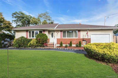 /international/us/57-commercial-avenue-east-islip-ny-110110372314/