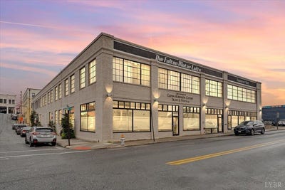 /international/us/400-sw-salem-avenue-roanoke-va-110095637167/