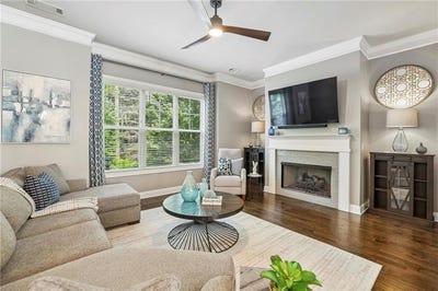 /international/us/4228-townsend-lane-dunwoody-ga-110109298593/