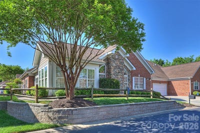 /international/us/2015-woodburn-terrace-matthews-nc-110107782546/