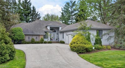 /international/us/10-longmeadow-lane-beachwood-oh-110107696025/