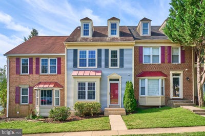 /international/us/6319-mary-todd-court-centreville-va-110119715456/