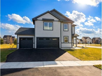 /international/us/4550-savanna-trail-chaska-mn-110106349826/
