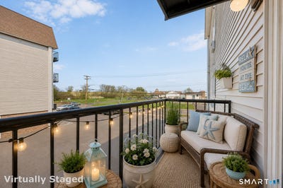 /international/us/155-short-beach-road-stratford-ct-110107304916/
