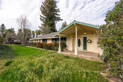 /international/us/506-la-tierra-drive-angwin-ca-110104513876/