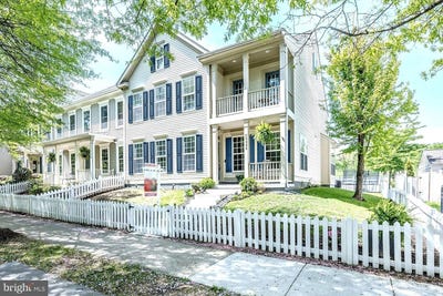 /international/us/20333-charter-oak-drive-ashburn-va-110107388623/