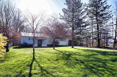 /international/us/13-n-pawling-street-hagaman-ny-110091612435/
