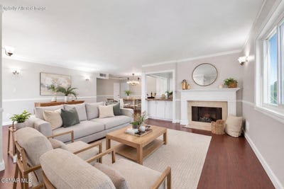 /international/us/12955-riverside-drive-sherman-oaks-ca-110106490926/