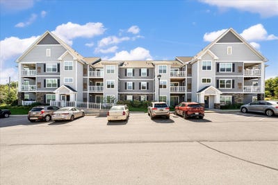 /international/us/3167-blairview-parkway-kentwood-mi-110119926108/
