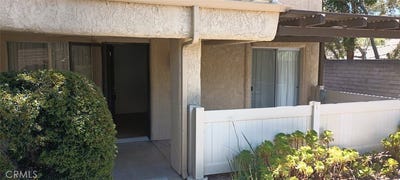 /international/us/25652-rimgate-drive-lake-forest-ca-110108848325/